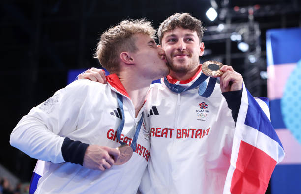 伏明霞退役年齡是多少？她為何選擇在那個(gè)年紀(jì)離開？