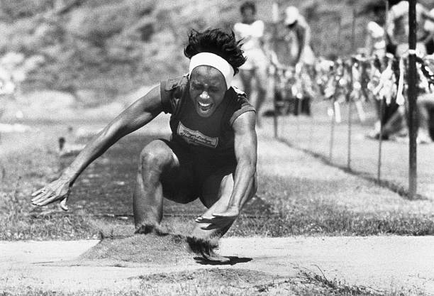 小烏龜?shù)墓谲妷簦簣?jiān)持就是勝利