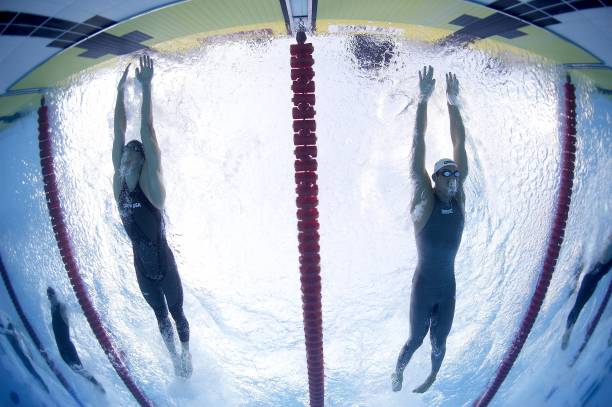 當(dāng)哨聲響起：記一次驚心動(dòng)魄的游泳決賽