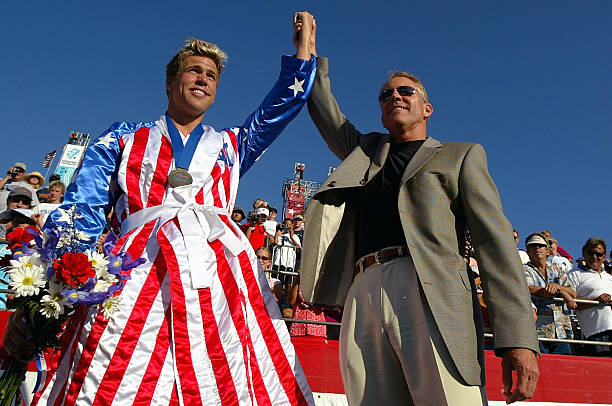 游泳教練證報(bào)考費(fèi)用包含哪些項(xiàng)目？詳細(xì)解析