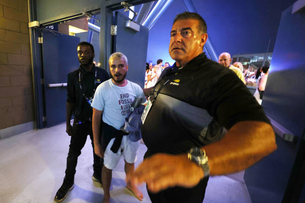 李娜澳網(wǎng)奪冠:中國網(wǎng)球歷史性突破