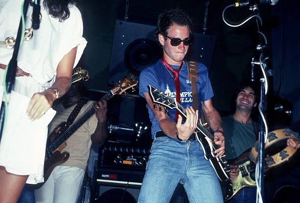 國際米蘭2023-24賽季主場(chǎng)球衣正式發(fā)布：經(jīng)典藍(lán)黑條紋回歸