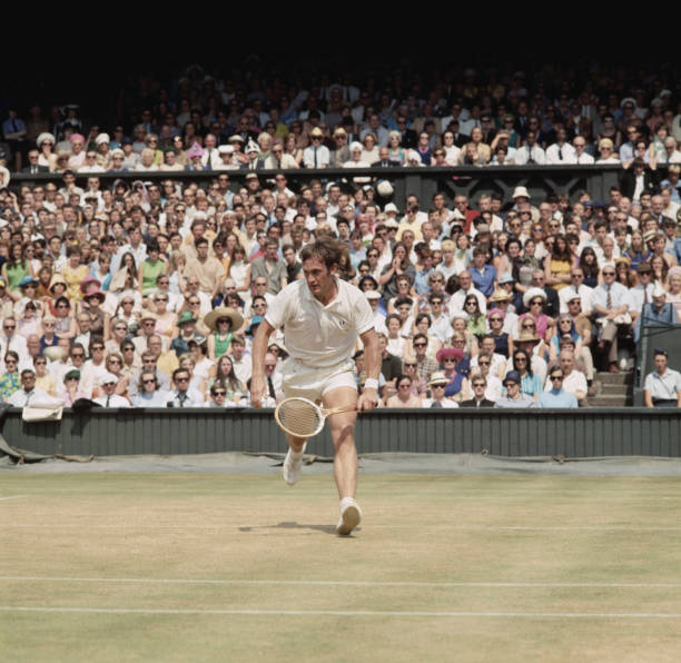 網(wǎng)球左手握拍技巧圖解：初學(xué)者必看指南