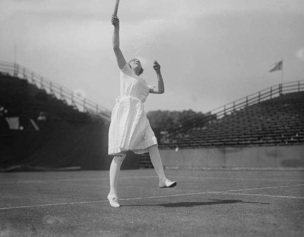 網(wǎng)球場地寬度標準與球員戰(zhàn)術的關系探討