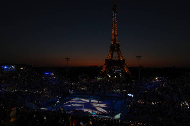 周曉蘭近況：事業(yè)家庭雙豐收的成功女性