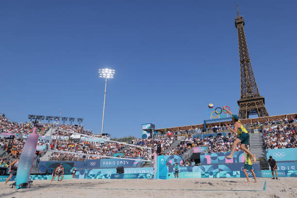 如何選擇適合排球比賽的地面材料？