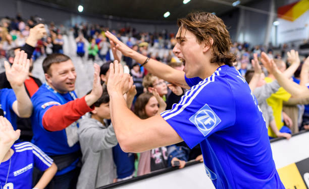 高效排球墊球技巧：姿勢、發(fā)力與穩(wěn)定性的關鍵