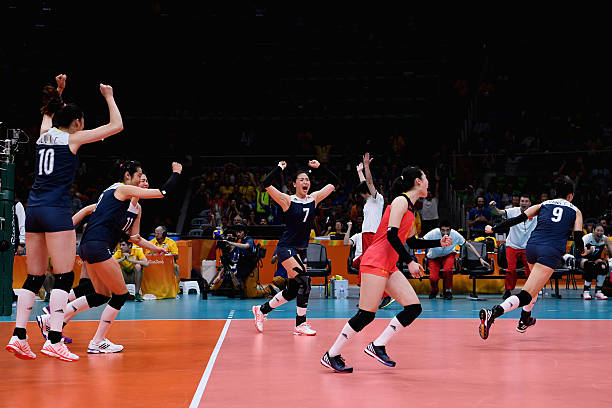 排球發(fā)球姿勢分類：上手發(fā)球、下手發(fā)球與跳發(fā)球詳解