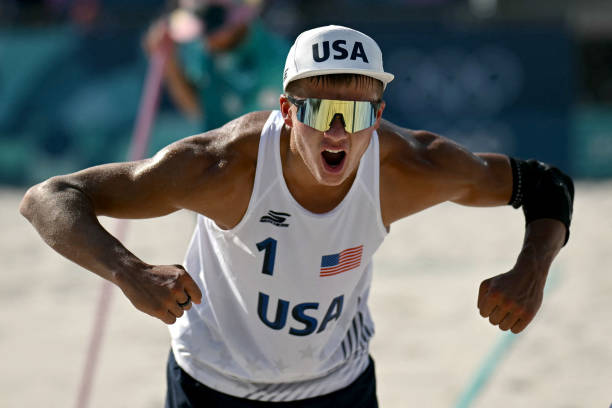 2021年北京中考排球考試內(nèi)容及要求