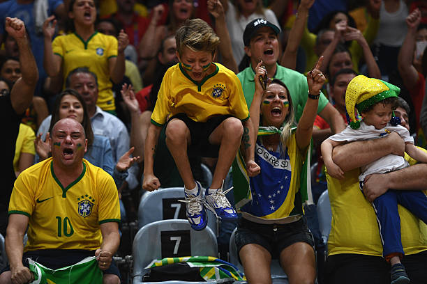 運(yùn)動(dòng)員如何避免觸網(wǎng)犯規(guī)？技巧與規(guī)則解讀