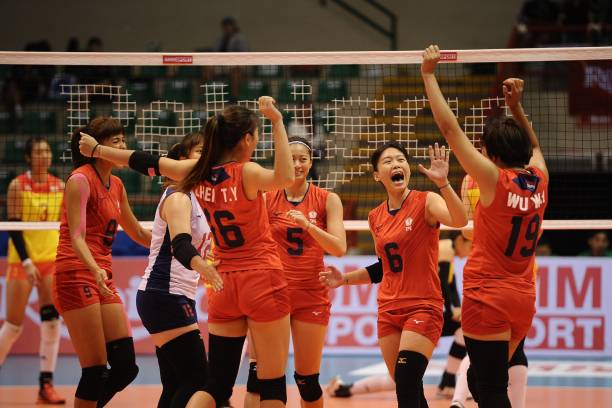 室內(nèi)排球場(chǎng)地詳細(xì)尺寸圖：從邊線到進(jìn)攻線的精確測(cè)量