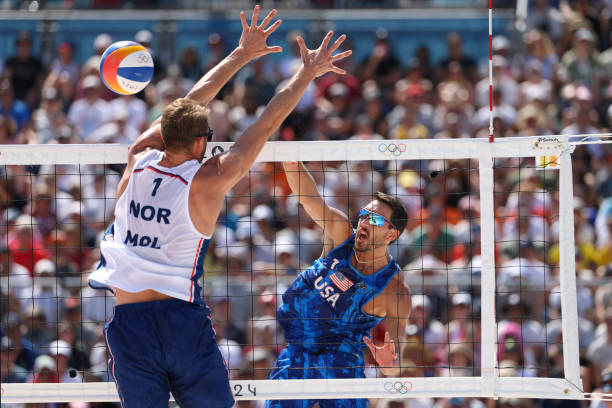 排球五一站位實(shí)戰(zhàn)演練：模擬比賽場(chǎng)景提升應(yīng)用能力