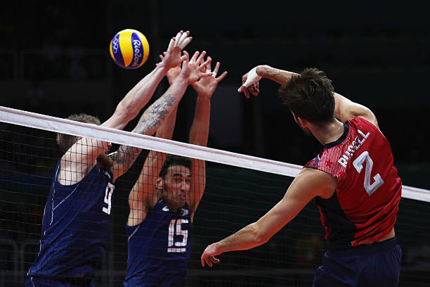 裁判必看：氣排球邊裁舉旗手勢與規(guī)則詳解