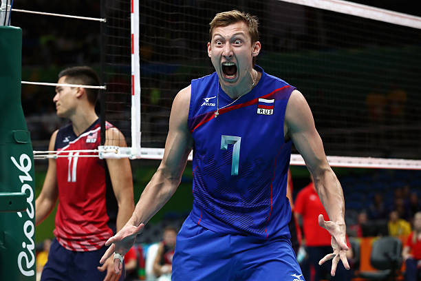 馮坤vs俄羅斯經(jīng)典戰(zhàn)役視頻：分析其防守與進(jìn)攻的組織策略