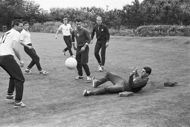 世界杯記憶碎片：20張最具故事性的經(jīng)典賽場(chǎng)照片