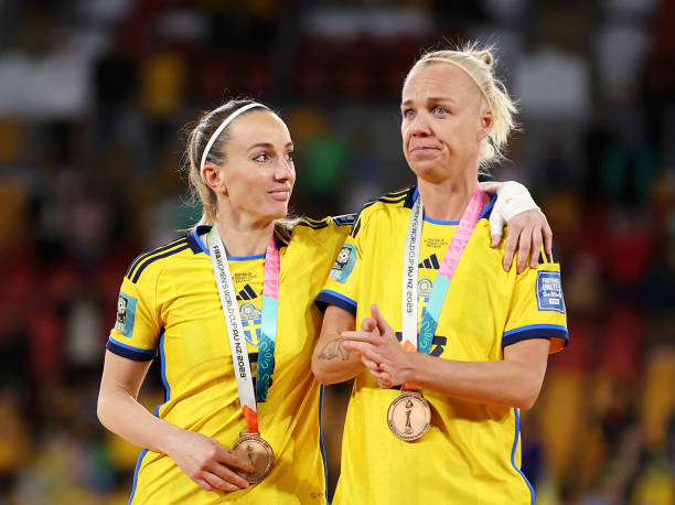 國(guó)足主帥李鐵談12強(qiáng)賽：目標(biāo)明確，全力以赴爭(zhēng)出線！